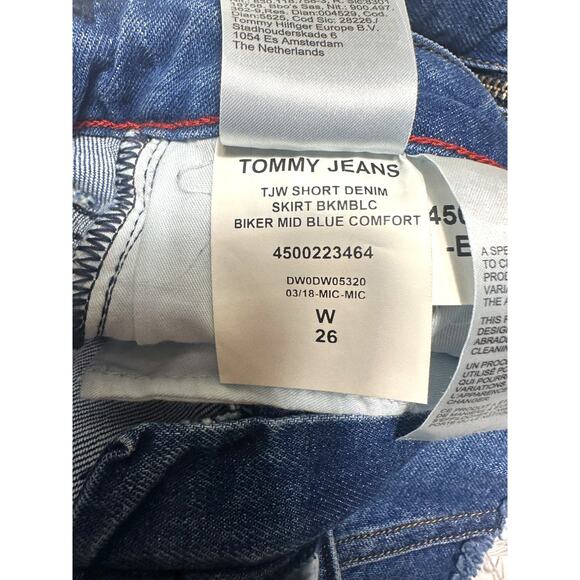 Tommy Jean Denim Mini Skirt Size 26 Raw Hem & Zipper Detail - Picture 8 of 9